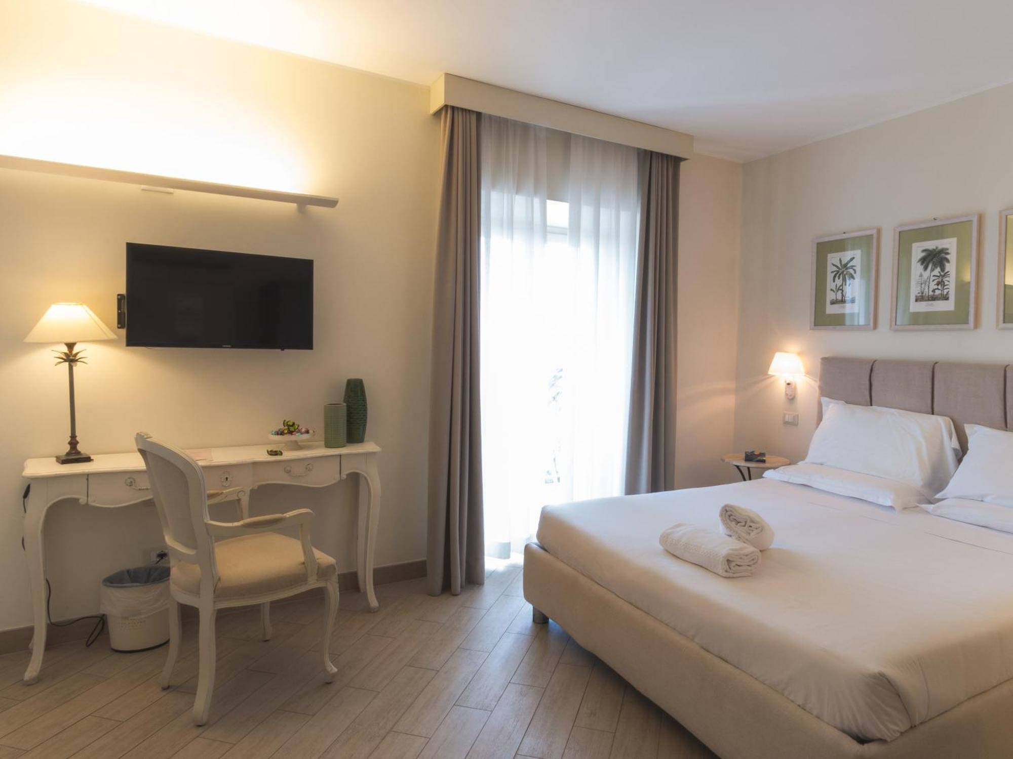 Hotel San Pietro Palace Финале Лигуре Экстерьер фото